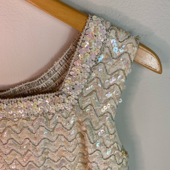 Vintage 1960s cropped iridescent sequin top - Picture 2 of 4